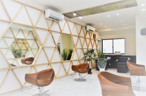 店内　カミカガク